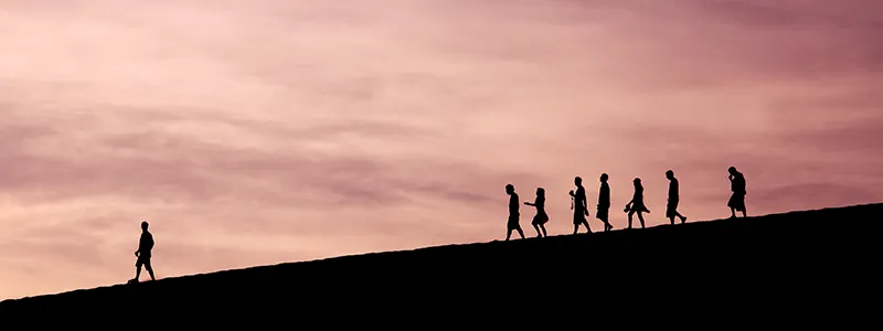 Como melhorar a liderança? 6 passos para seguir e 4 para evitar