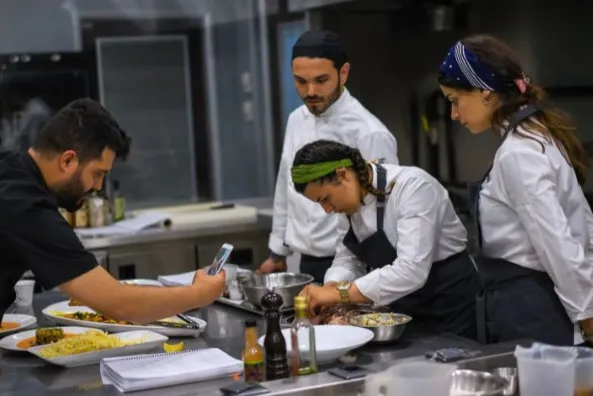 Como montar um curso de culinária? Estrutura, legislação, conteúdo, marketing e mais! 