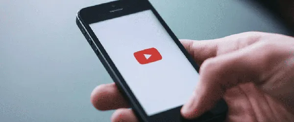 Como ganhar dinheiro no YouTube sem aparecer: formas de monetização + dicas práticas